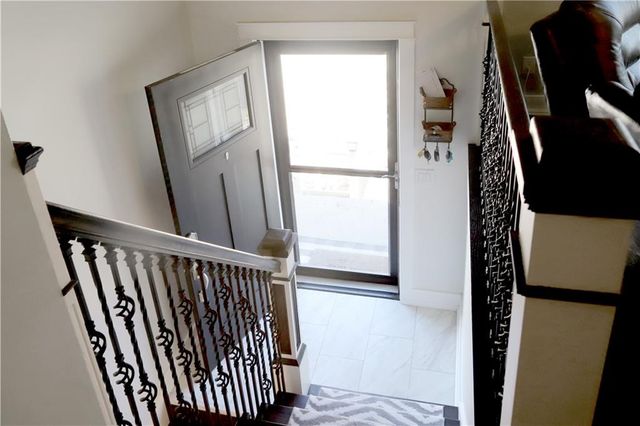 15404 S Summertree Lane, Olathe, KS 66062