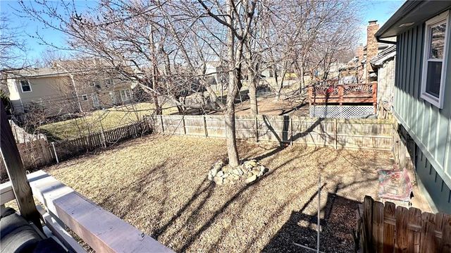 15404 S Summertree Lane, Olathe, KS 66062