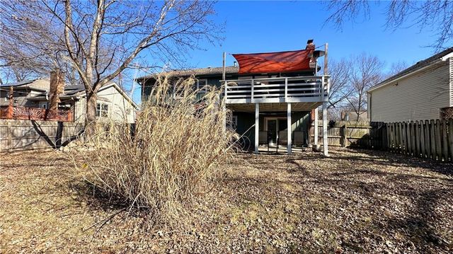 15404 S Summertree Lane, Olathe, KS 66062