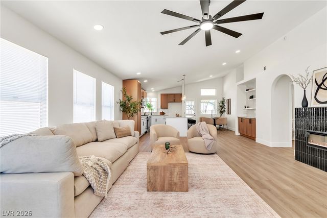 8220 Mt Brodie Circle, Las Vegas, NV 89145