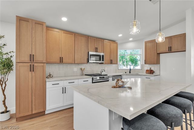 8220 Mt Brodie Circle, Las Vegas, NV 89145