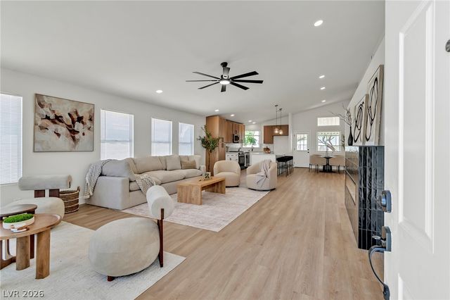 8220 Mt Brodie Circle, Las Vegas, NV 89145