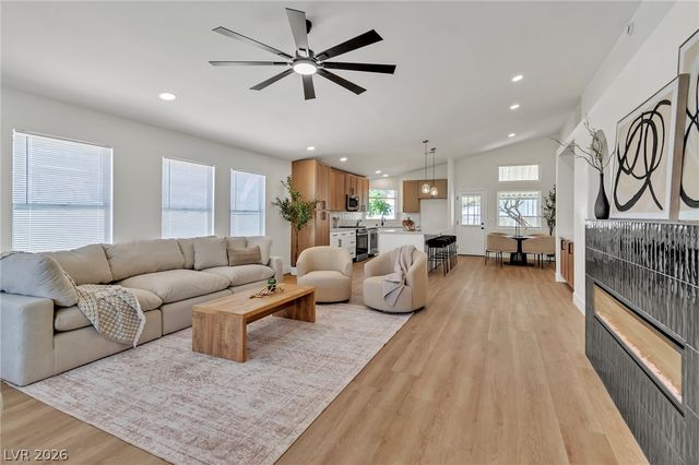 8220 Mt Brodie Circle, Las Vegas, NV 89145