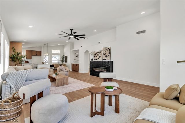 8220 Mt Brodie Circle, Las Vegas, NV 89145