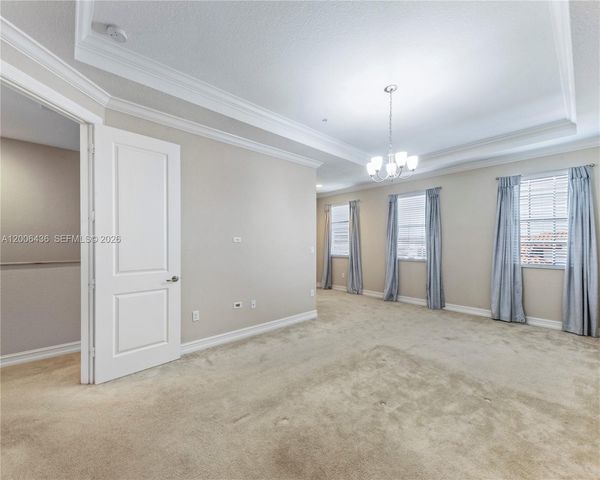 11348 SW 14th St, Pembroke Pines, FL 33025