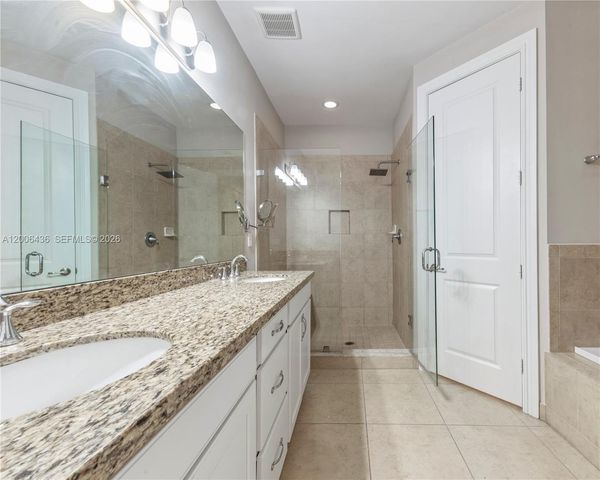 11348 SW 14th St, Pembroke Pines, FL 33025