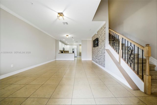 11348 SW 14th St, Pembroke Pines, FL 33025