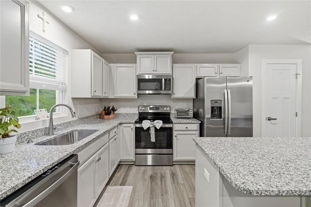 329 Nelson Dr, Monroeville, PA 15146