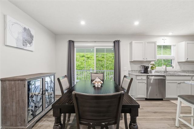 329 Nelson Dr, Monroeville, PA 15146