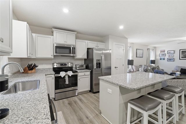 329 Nelson Dr, Monroeville, PA 15146