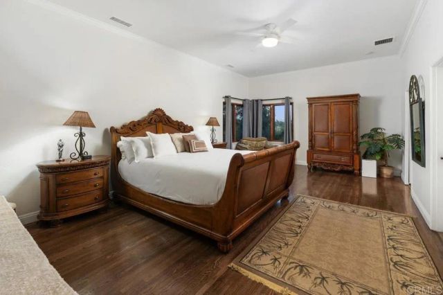 713 Quiet Hills Farm Road, Escondido, CA 92029