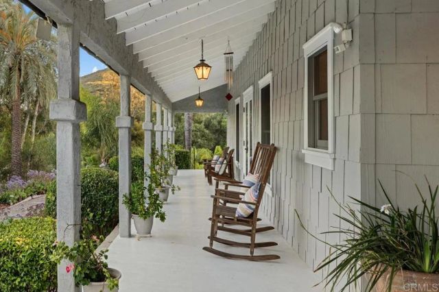 713 Quiet Hills Farm Road, Escondido, CA 92029