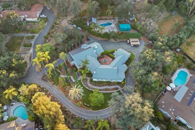 713 Quiet Hills Farm Road, Escondido, CA 92029