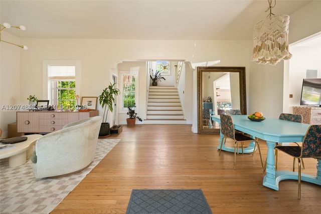 524 W 47th St, Miami Beach, FL 33140