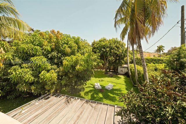 524 W 47th St, Miami Beach, FL 33140