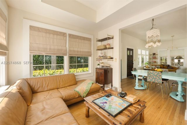 524 W 47th St, Miami Beach, FL 33140