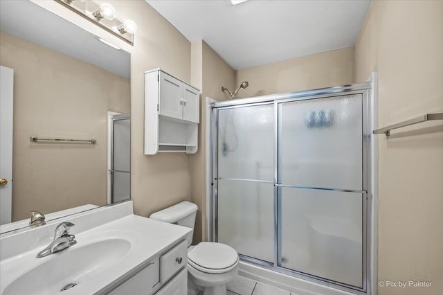 1058 E Danbury Drive, Cary, IL 60013
