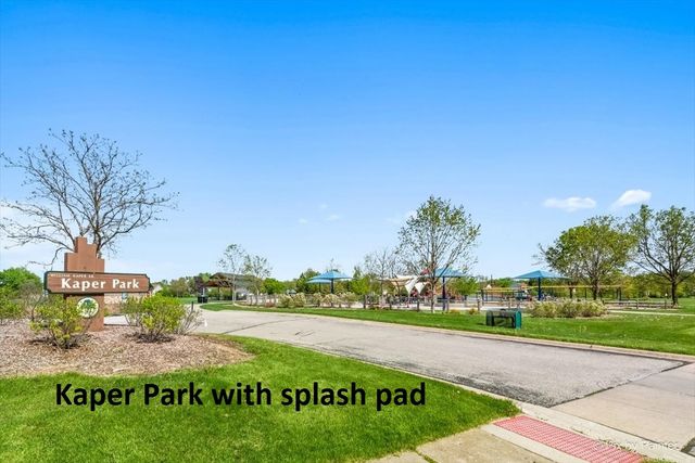 1058 E Danbury Drive, Cary, IL 60013
