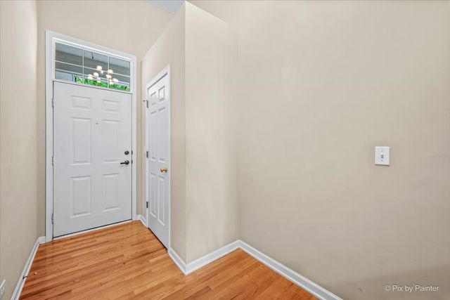 1058 E Danbury Drive, Cary, IL 60013