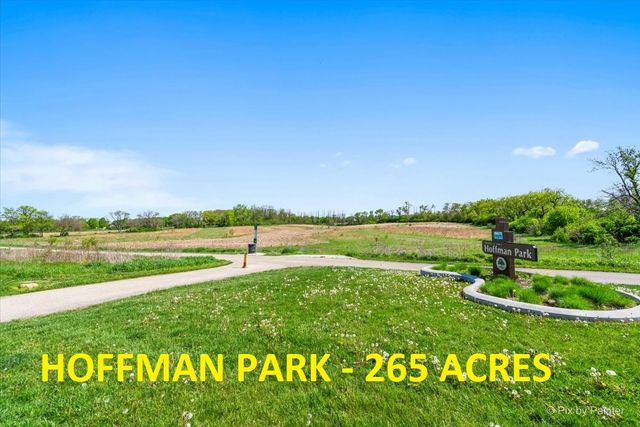 1058 E Danbury Drive, Cary, IL 60013