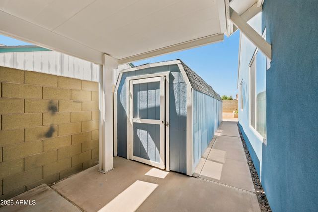 5518 W Whitten Street, Chandler, AZ 85226