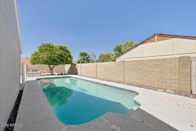5518 W Whitten Street, Chandler, AZ 85226