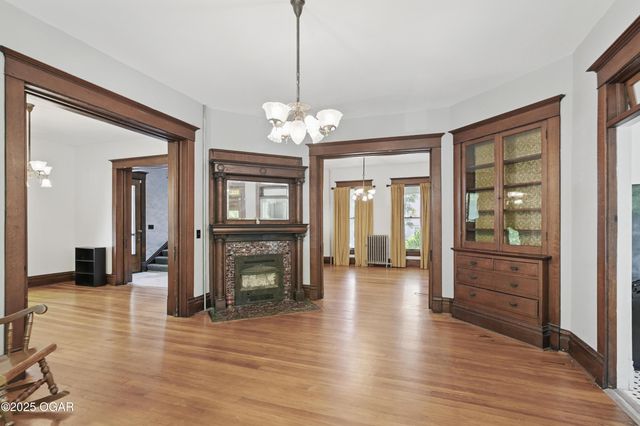 524 W 5th Street, Joplin, MO 64801