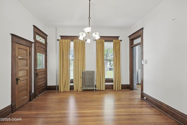 524 W 5th Street, Joplin, MO 64801