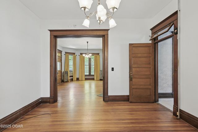 524 W 5th Street, Joplin, MO 64801