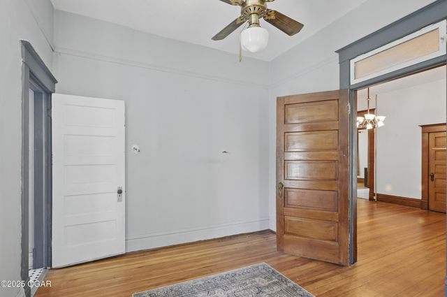 524 W 5th Street, Joplin, MO 64801