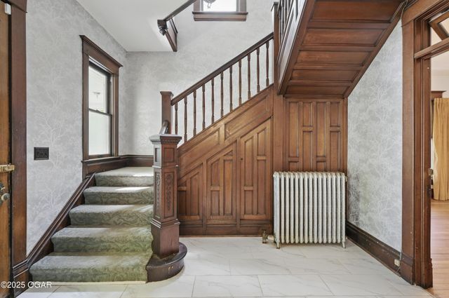 524 W 5th Street, Joplin, MO 64801