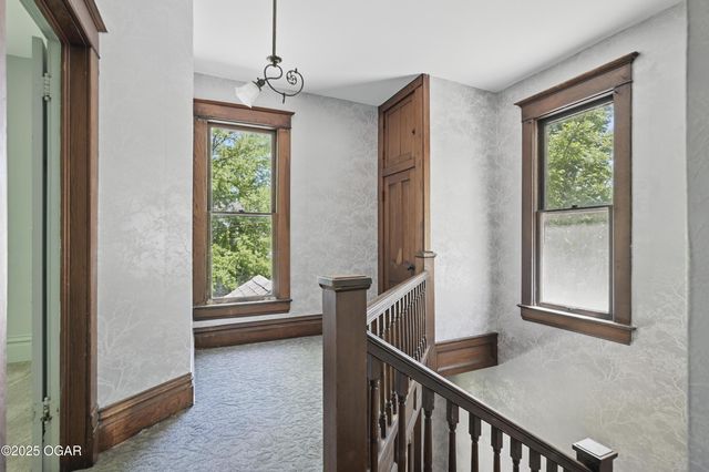 524 W 5th Street, Joplin, MO 64801