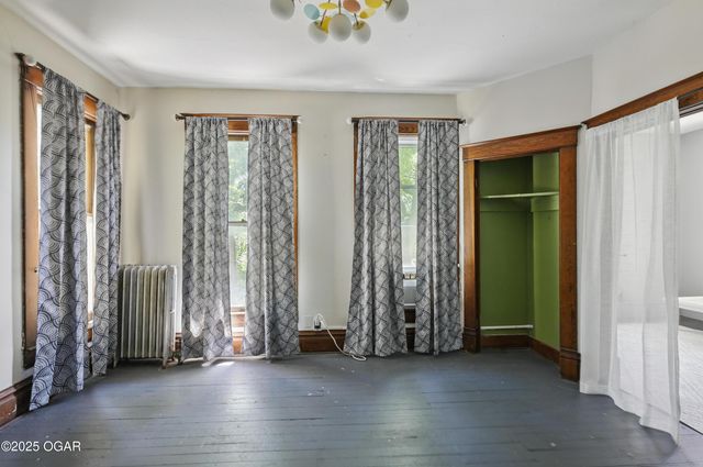 524 W 5th Street, Joplin, MO 64801