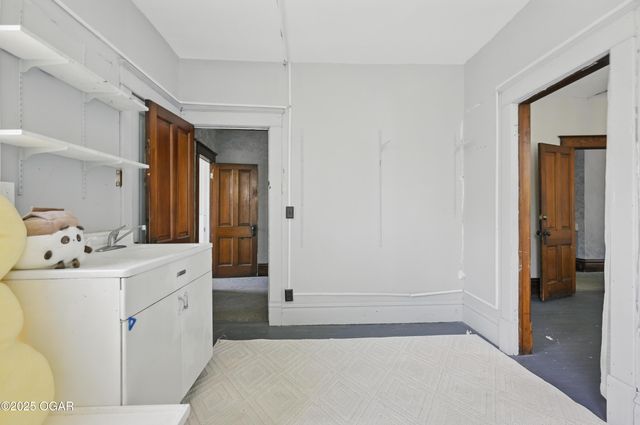 524 W 5th Street, Joplin, MO 64801