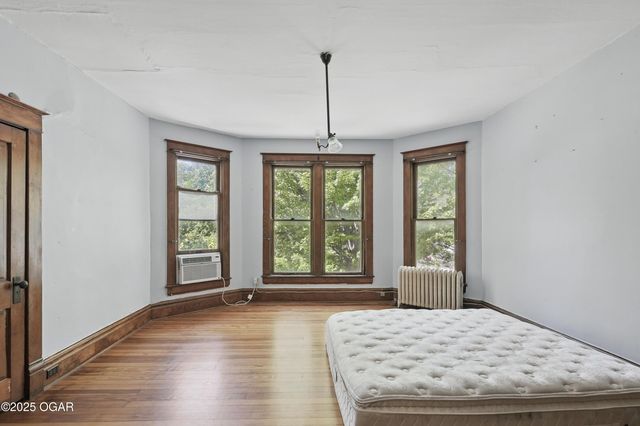 524 W 5th Street, Joplin, MO 64801