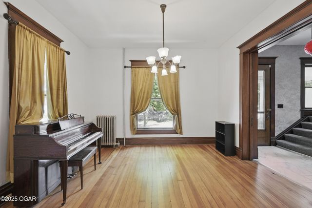 524 W 5th Street, Joplin, MO 64801