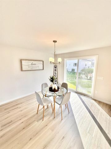 1508 Dahlia Drive, Stoughton, WI 53589