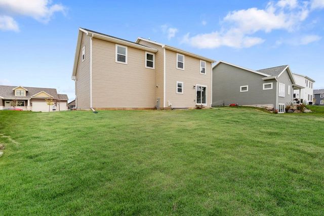 1508 Dahlia Drive, Stoughton, WI 53589