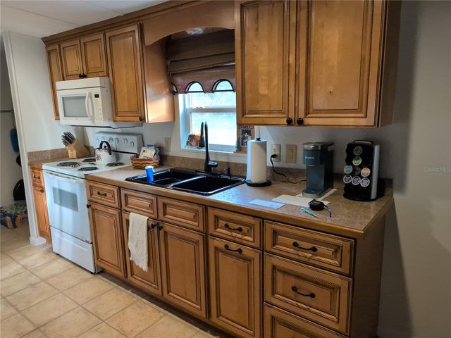 16160 SE 97TH TERR ROAD, Summerfield, FL 34491