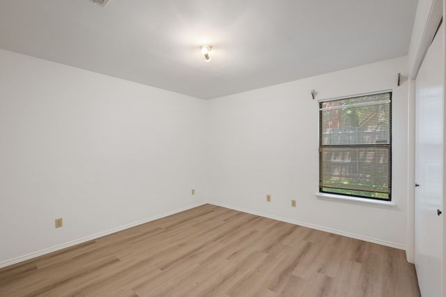 3921 Wentworth Drive, Arlington, TX 76001