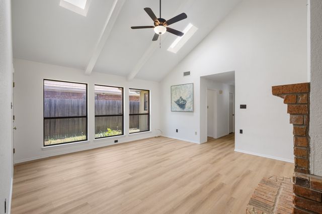 3921 Wentworth Drive, Arlington, TX 76001