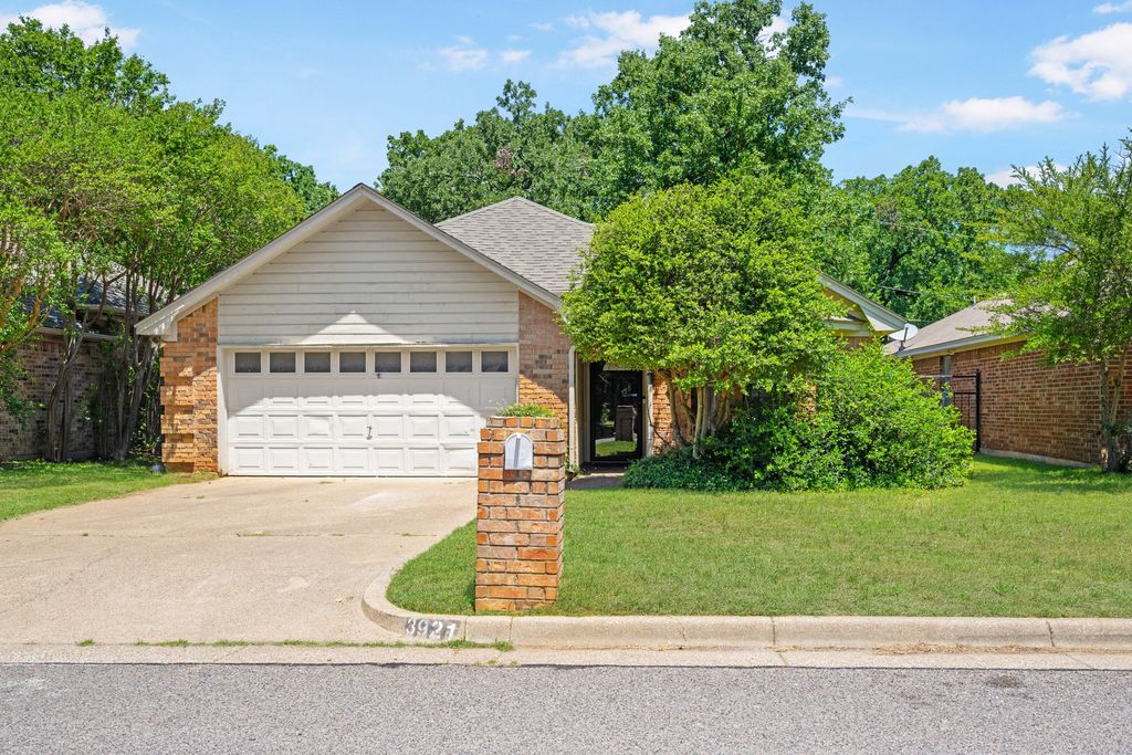 3921 Wentworth Drive, Arlington, TX 76001