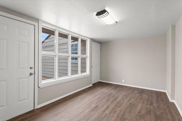 204 Avenue L, Levelland, TX 79336