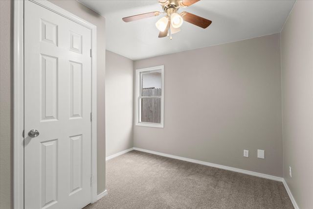 204 Avenue L, Levelland, TX 79336