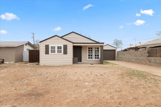 204 Avenue L, Levelland, TX 79336