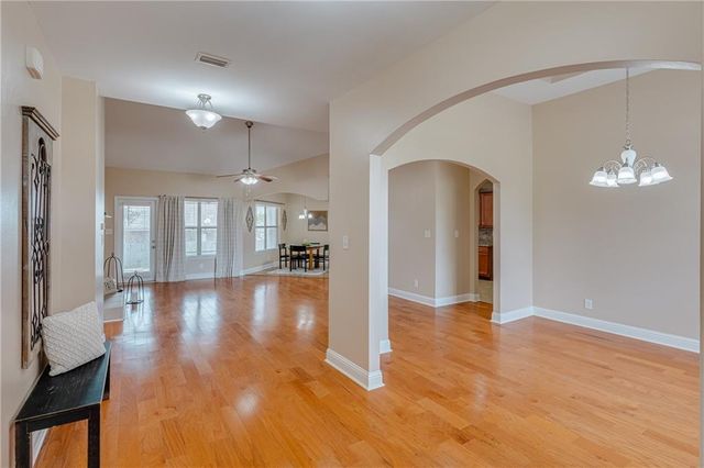 6604 Kings Branch Drive N, Mobile, AL 36618