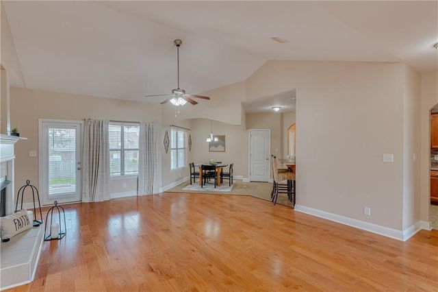 6604 Kings Branch Drive N, Mobile, AL 36618