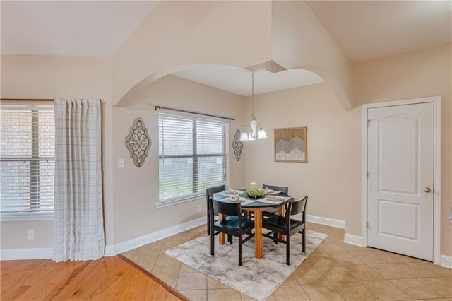 6604 Kings Branch Drive N, Mobile, AL 36618