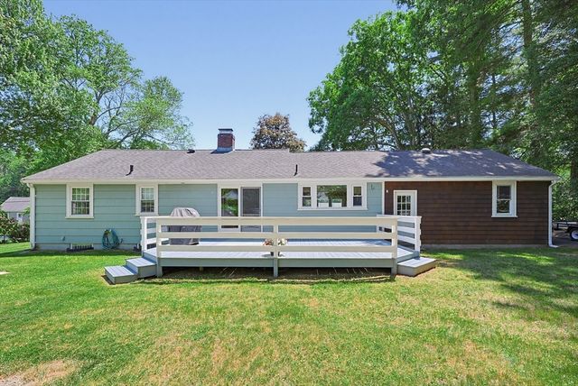 6 Spring St., Norfolk, MA 02056
