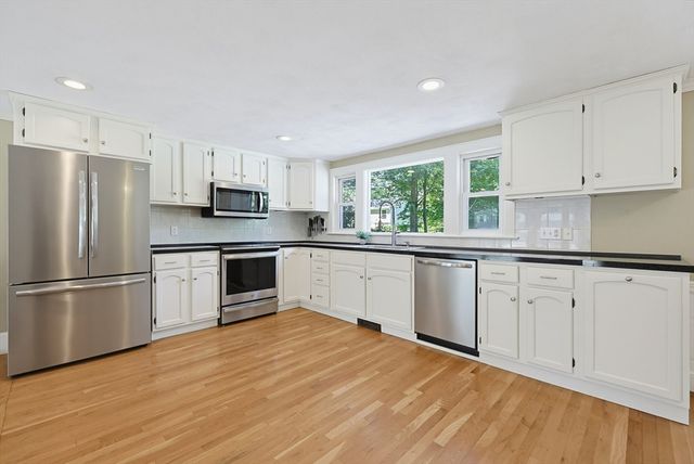 6 Spring St., Norfolk, MA 02056